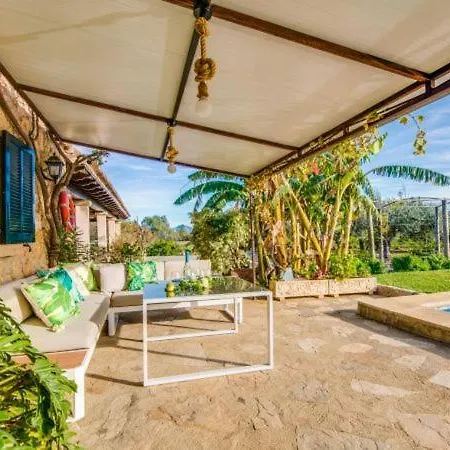 Holiday Sleeps 8 With Pool Air Con And Wifi بيت للعطل بويينسا