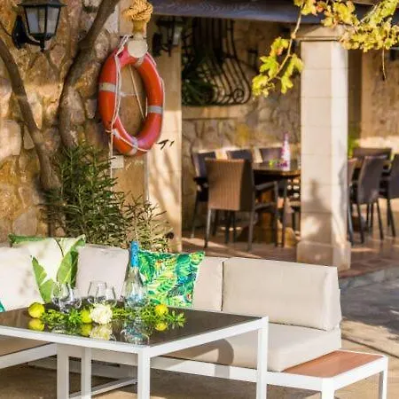 Holiday Sleeps 8 With Pool Air Con And Wifi * بويينسا