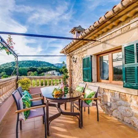 Holiday Sleeps 8 With Pool Air Con And Wifi *