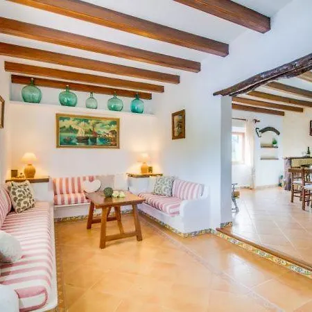Holiday Sleeps 8 With Pool Air Con And Wifi بيت للعطل بويينسا